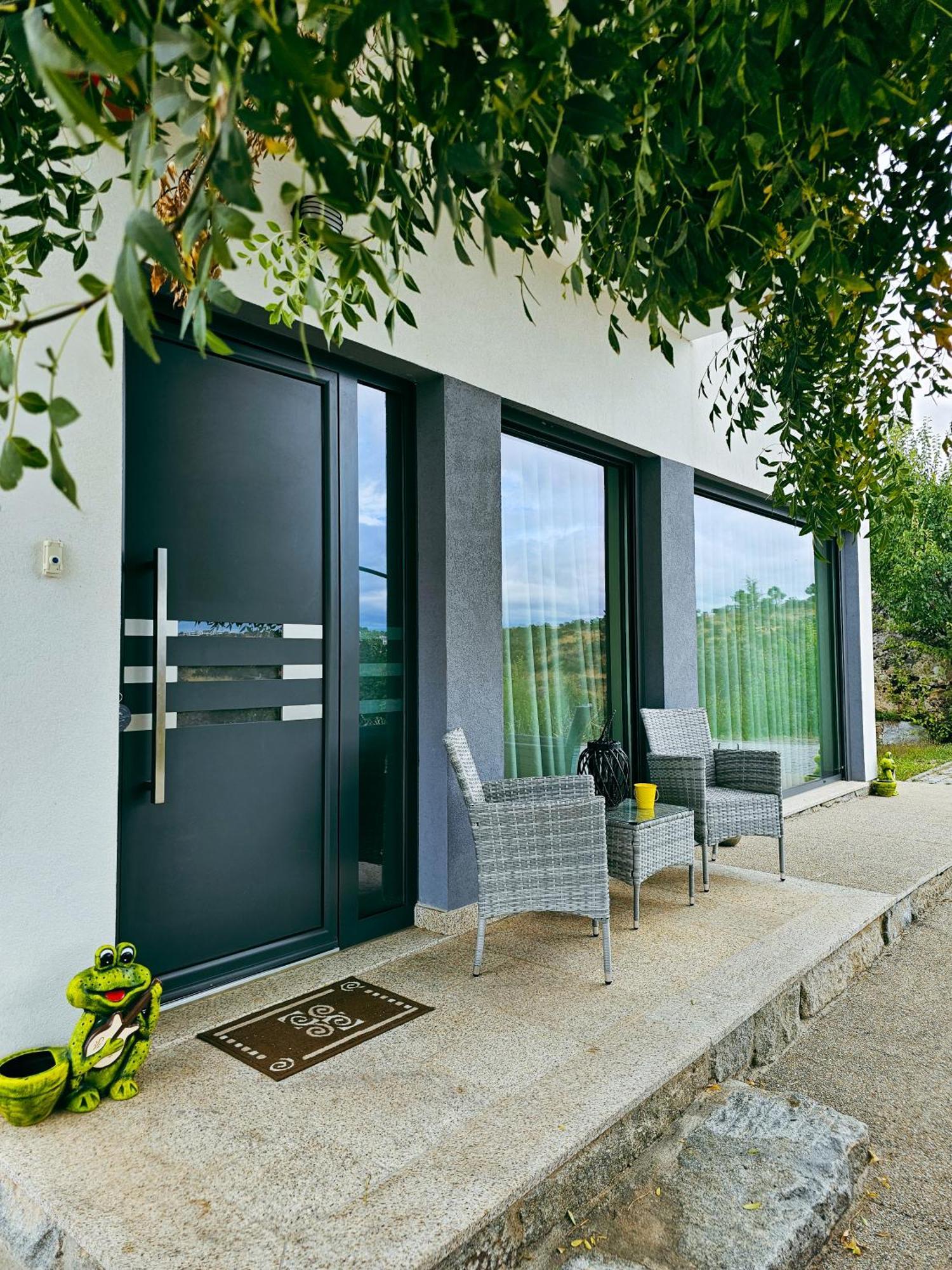 Juncao - Apartamentos Completos Miranda do Douro Zewnętrze zdjęcie